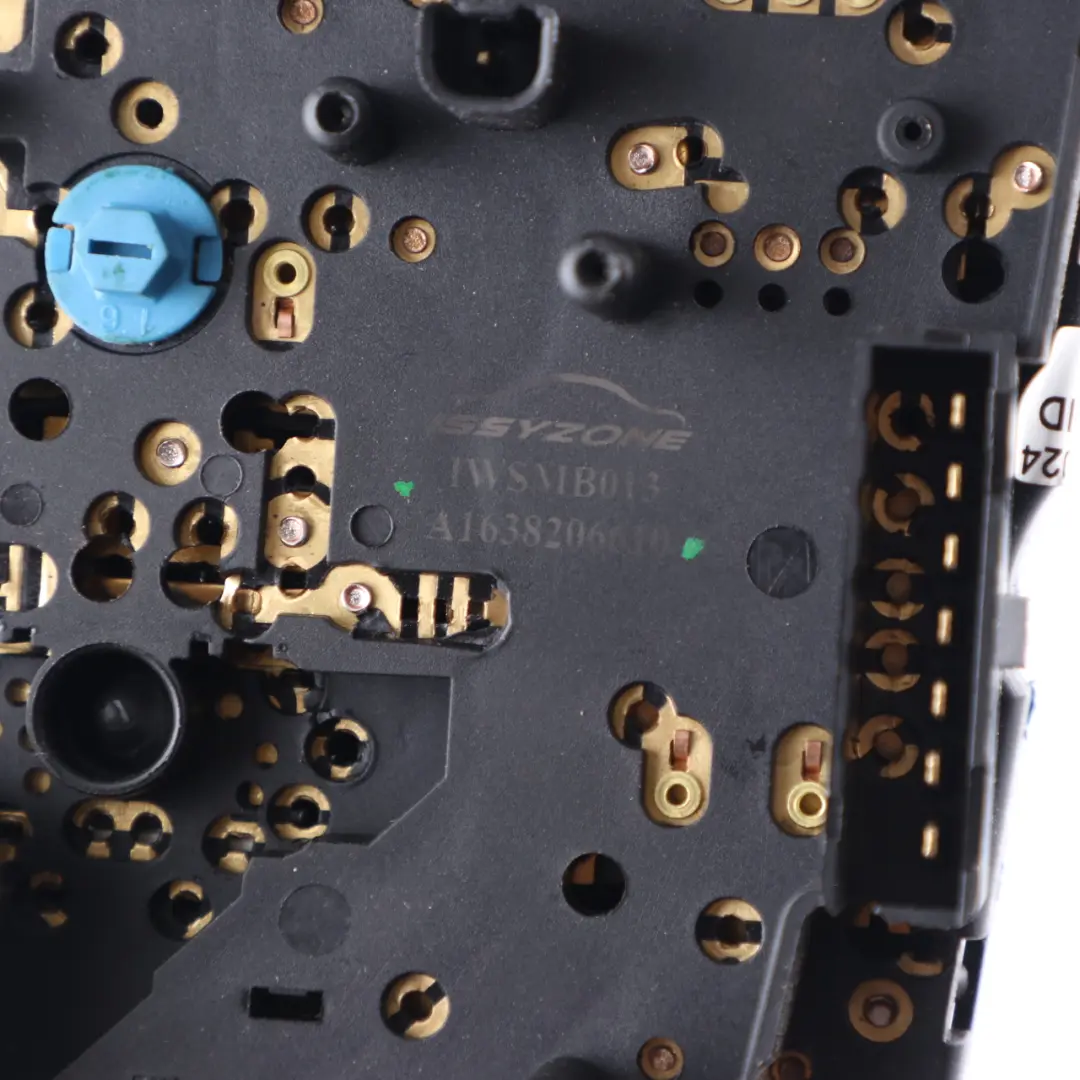 Switch Panel Windows Mirror Adjustment Centre Console to Mercedes W163 with Part number A1638206610 Mercedes W163 Switch Panel Windows Mirror Adjustment Centre Console - SKU A1638206610 - Part number A1638206610