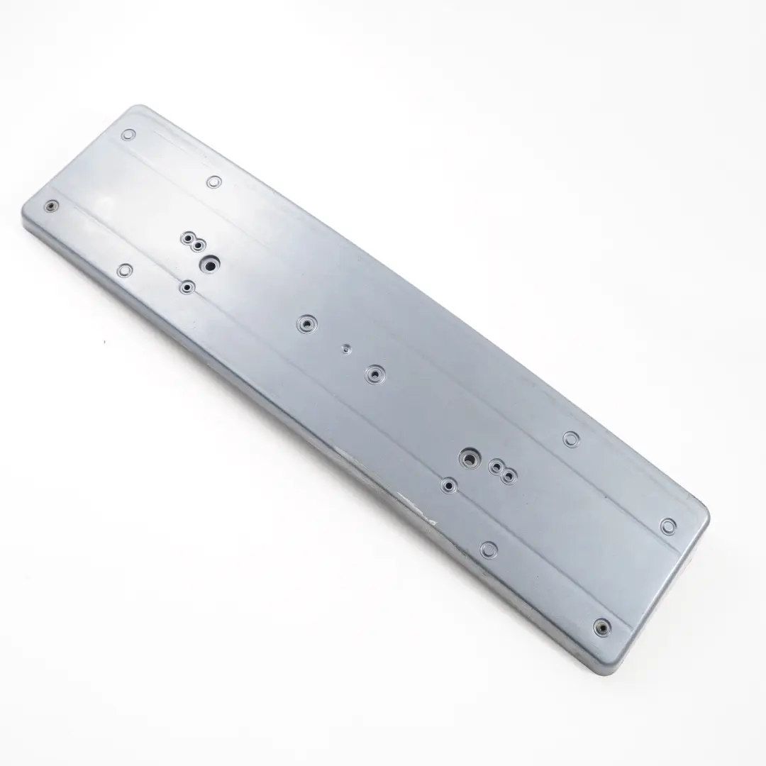 Support licence pour pare-chocs avant Hydro Silver Metallic 353 pour Mercedes W163 à propos du numéro de pièce A1638851781 Mercedes W163 Support licence pour pare-chocs avant Hydro Silver Metallic 353 - SKU A1638851781-HYS - Numéro de pièce A1638851781