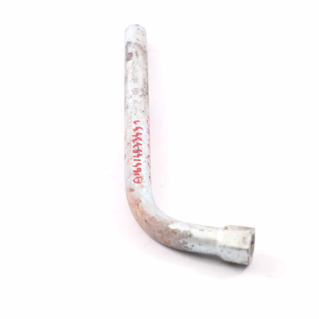 Rueda de Repuesto Llave Tuerca Perno Herramienta Alfa Romeo - SKU A16414533431 - Número de pieza A16414533431