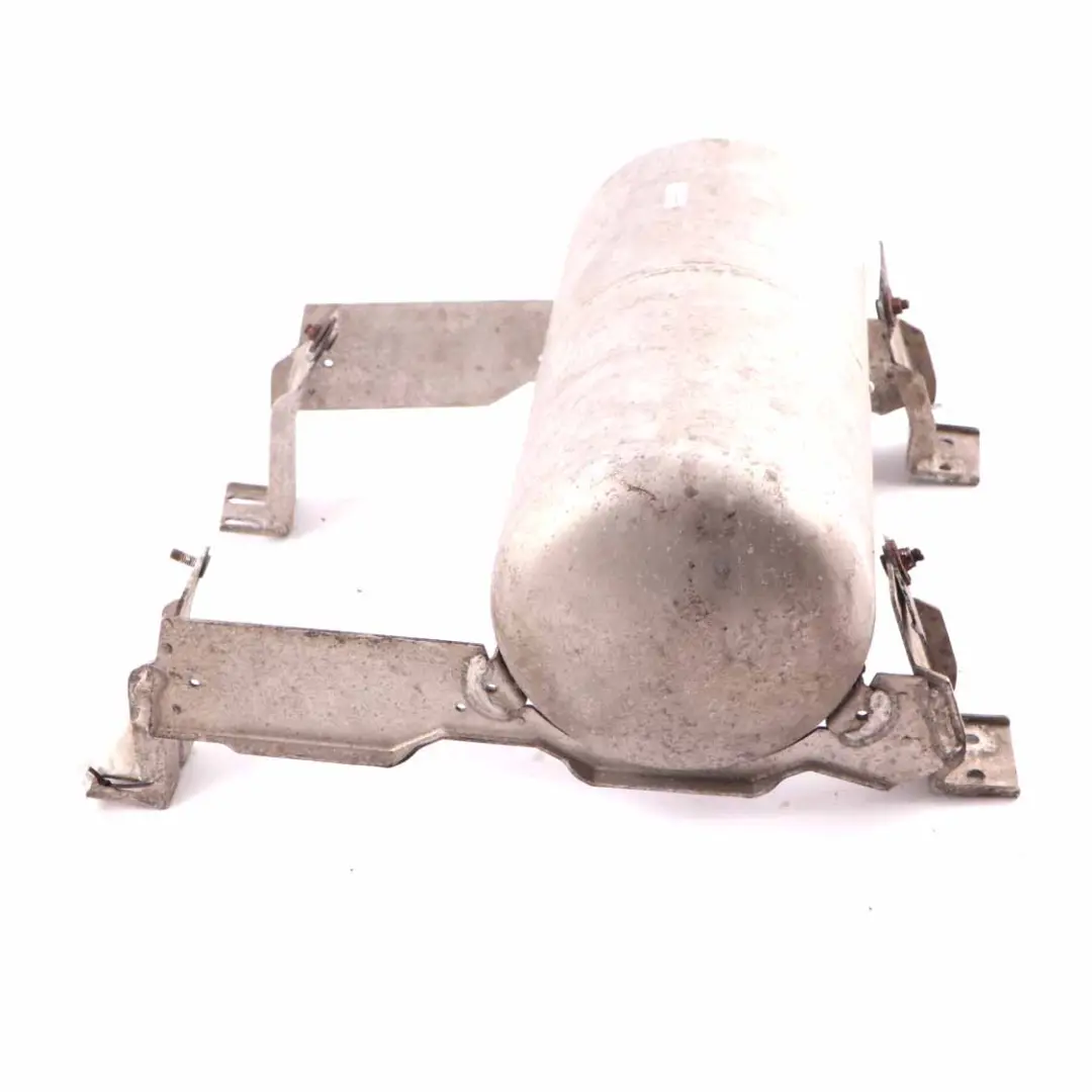 Luftfederung Druckbehälter Tank Akkumulator für Mercedes W164 mit Teilenummer A1643200015 Mercedes W164 Luftfederung Druckbehälter Tank Akkumulator - SKU A1643200015 - Teilenummer A1643200015