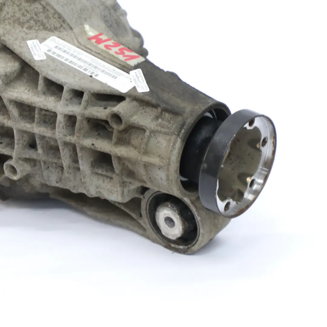 Front Axle Differential Diff 2,92 Ratio WARRANTY to Mercedes W251 with Part number A1643302502 Mercedes W251 Front Axle Differential Diff 2,92 Ratio WARRANTY - SKU A1643302502 - Part number A1643302502