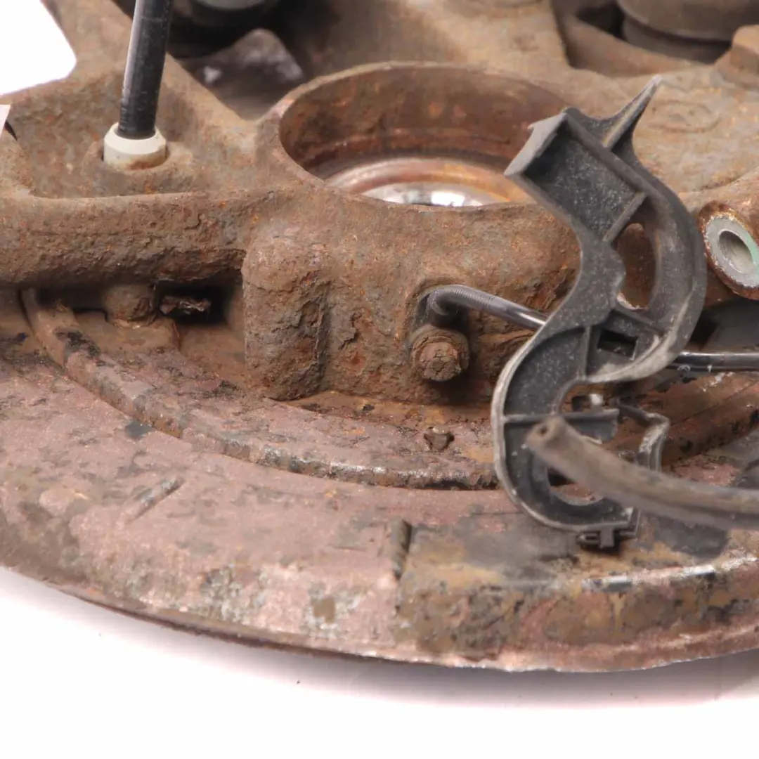 Mozzo Portaruota Asse Posteriore Destro Pinza Disco Freno per Mercedes W164 320 CDI con numero di parte A1643501408 Mercedes W164 320 CDI Mozzo Portaruota Asse Posteriore Destro Pinza Disco Freno - SKU A1643501408 - Numero di parte A1643501408