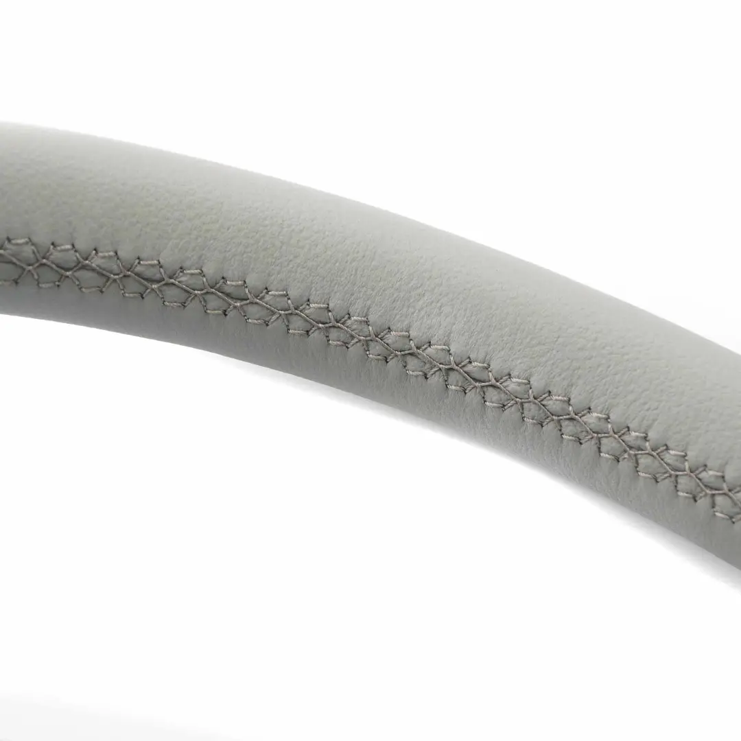 Volant en cuir gris multifonction pour Mercedes ML W164 NEW à propos du numéro de pièce A1644604703 Mercedes ML W164 NEW Volant en cuir gris multifonction - SKU A1644604703-1 - Numéro de pièce A1644604703