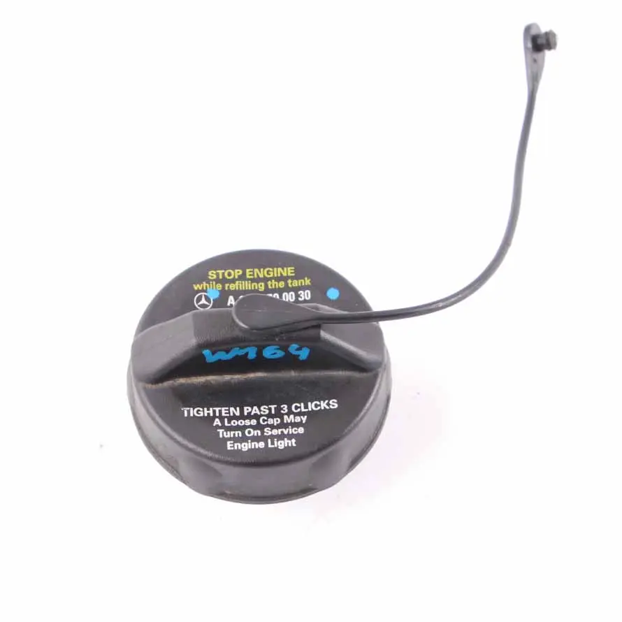 Tapa del Depósito de Combustible Cubierta Negra para Mercedes ML W164 con número de pieza A1644700030 Mercedes ML W164 Tapa del Depósito de Combustible Cubierta Negra - SKU A1644700030 - Número de pieza A1644700030