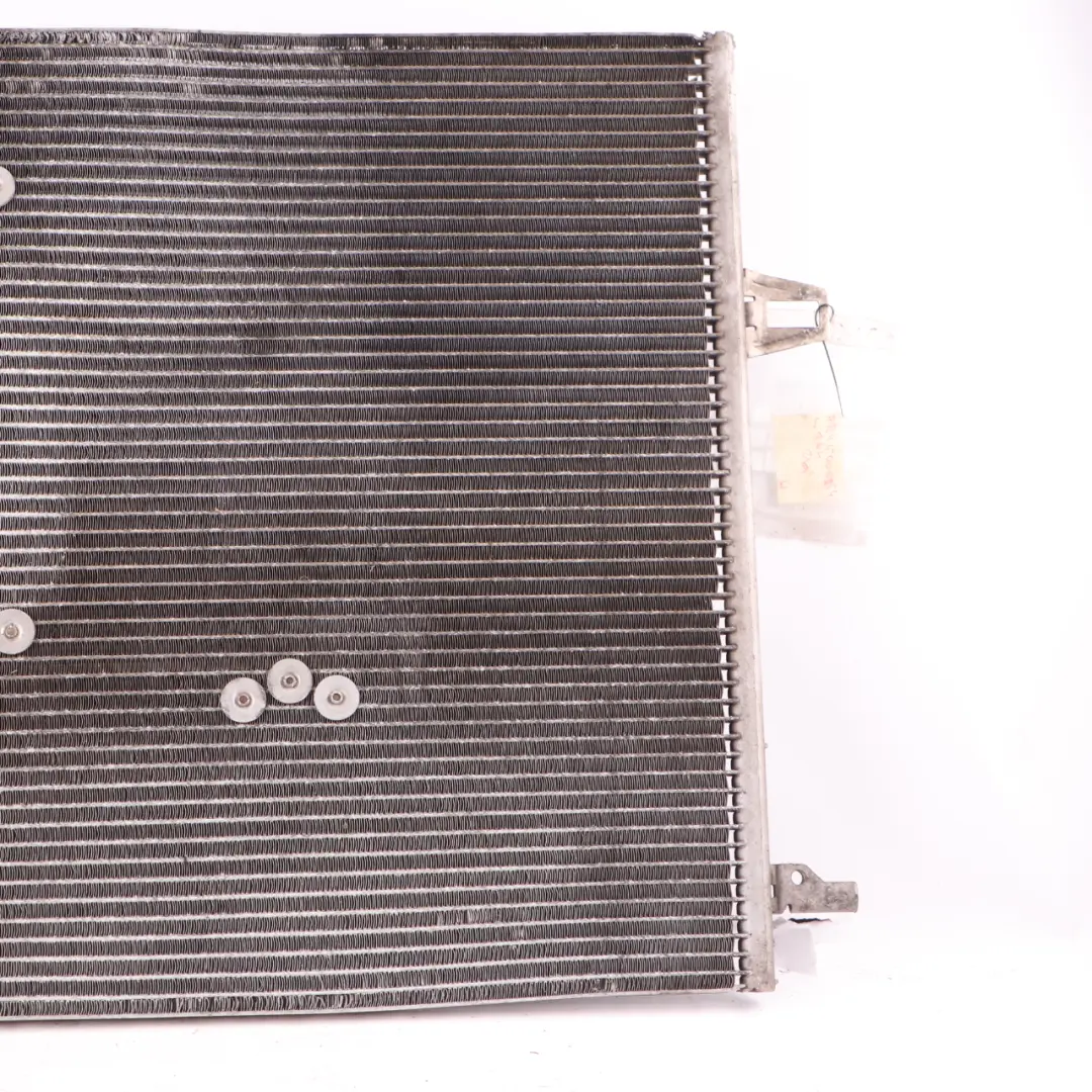 Condizionata A/C Condensatore Radiatore OM629 per Mercedes W164 Aria con numero di parte A1645000054 Mercedes W164 Aria Condizionata A/C Condensatore Radiatore OM629 - SKU A1645000054 - Numero di parte A1645000054