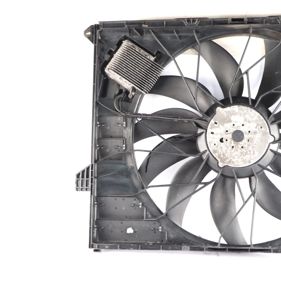 Cooling Radiator Fan 850W Diesel Engine to Mercedes ML W164 W251 with Part number A1645000393 Mercedes ML W164 W251 Cooling Radiator Fan 850W Diesel Engine - SKU A1645000393 - Part number A1645000393