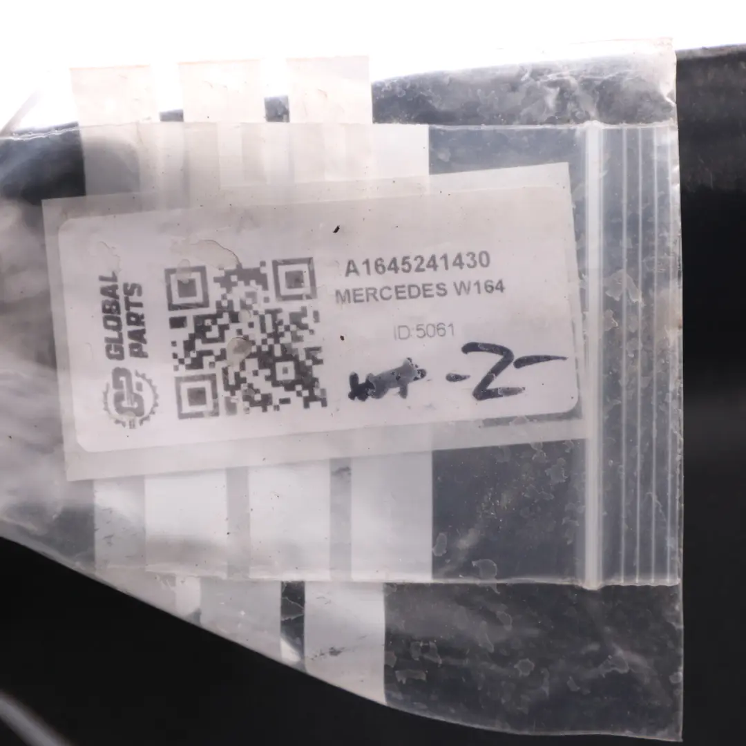 Osłona Podłogowa Silnika do Mercedes W164 o numerze A1645241430 Mercedes W164 Osłona Podłogowa Silnika - SKU A1645241430 - Numer Części A1645241430