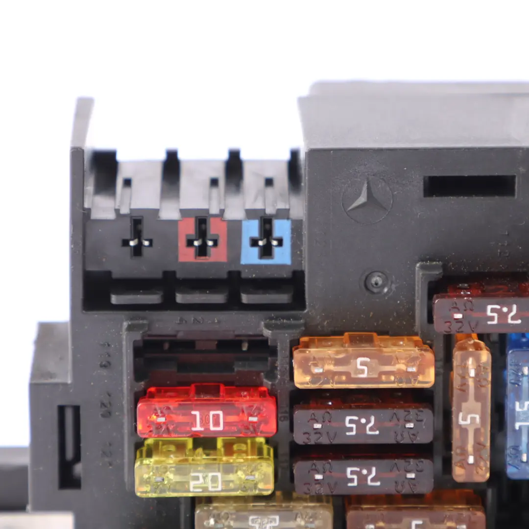 Mercedes ML W164 Caja fusibles delantera SAM Relé Unidad Módulo - SKU A1645400072 - Número de pieza A1645400072