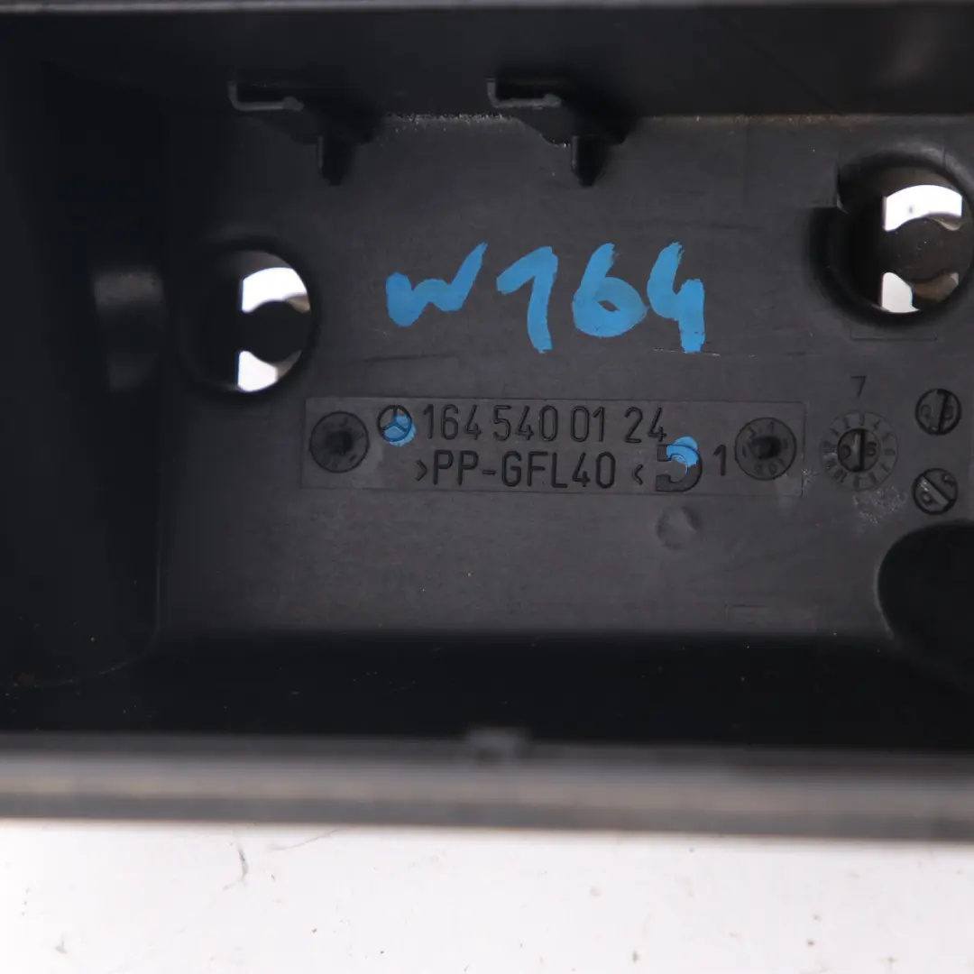 Fuse Relay Electrical Box Housing Cover to Mercedes W164 with Part number A1645400124 Mercedes W164 Fuse Relay Electrical Box Housing Cover - SKU A1645400124 - Part number A1645400124