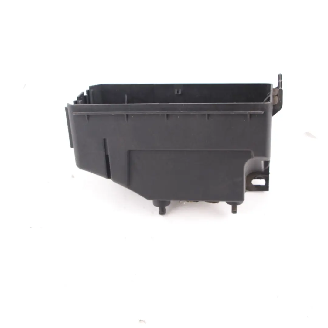 Fuse Relay Electrical Box Housing Cover to Mercedes W164 with Part number A1645400124 Mercedes W164 Fuse Relay Electrical Box Housing Cover - SKU A1645400124 - Part number A1645400124