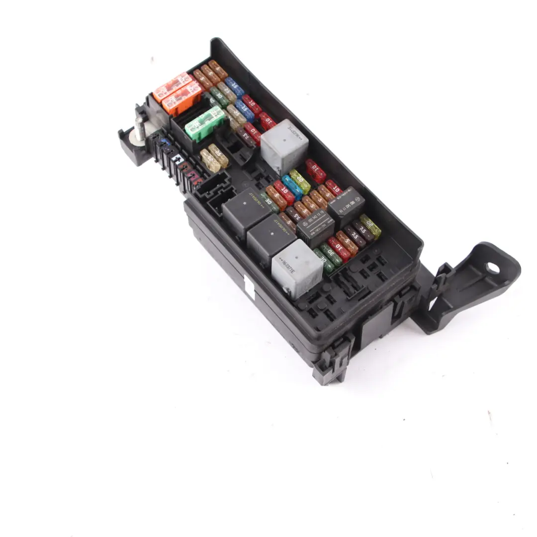Fuse Box Mercedes ML W164 GL X164 Control Unit Module Relay to with Part number A1645400272 Fuse Box Mercedes ML W164 GL X164 Control Unit Module Relay - SKU A1645400272 - Part number A1645400272