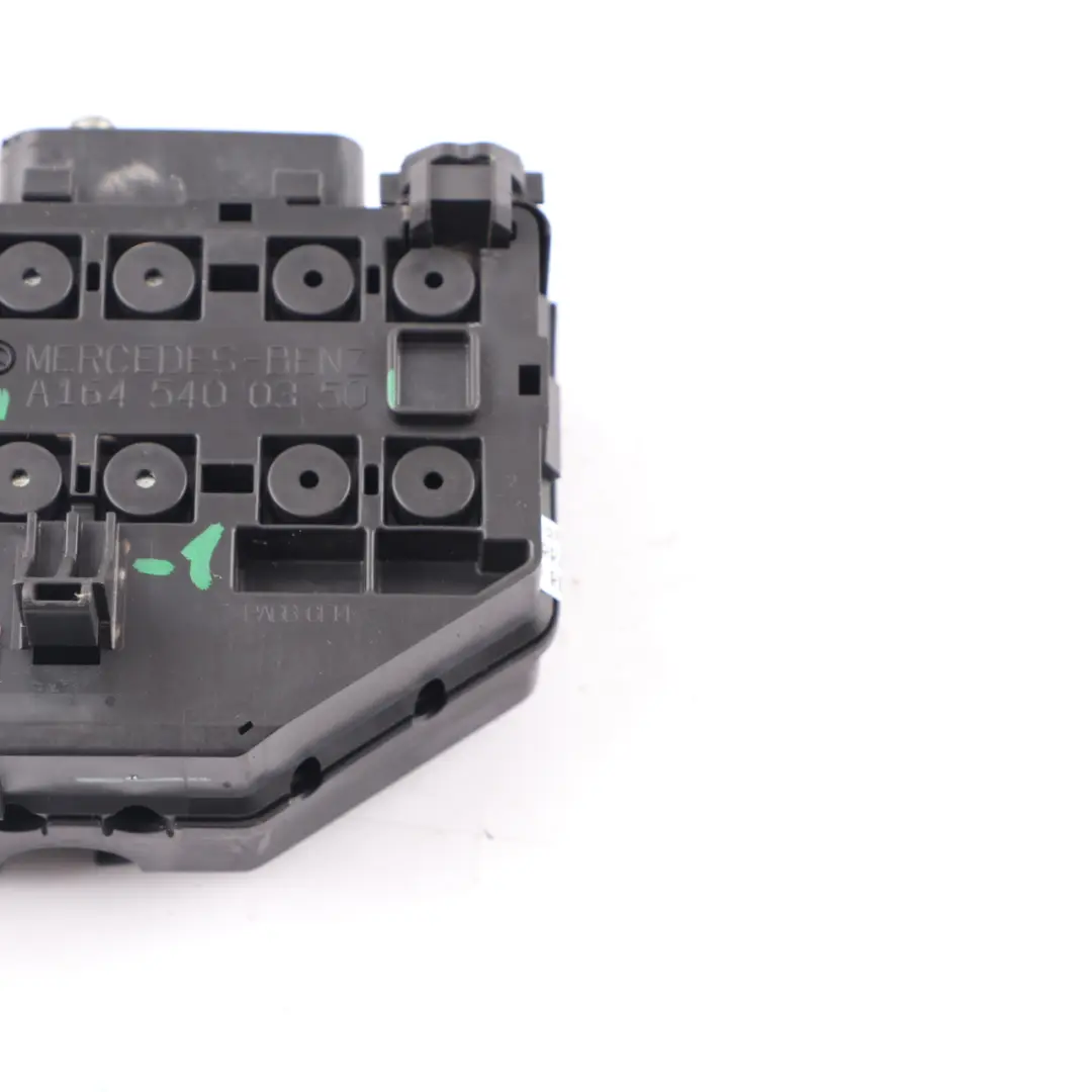 Sicherung Vorsicherungs Kasten Start Hilfe Klemme für Mercedes ML W164 mit Teilenummer A1645400350 Mercedes ML W164 Sicherung Vorsicherungs Kasten Start Hilfe Klemme - SKU A1645400350-1 - Teilenummer A1645400350