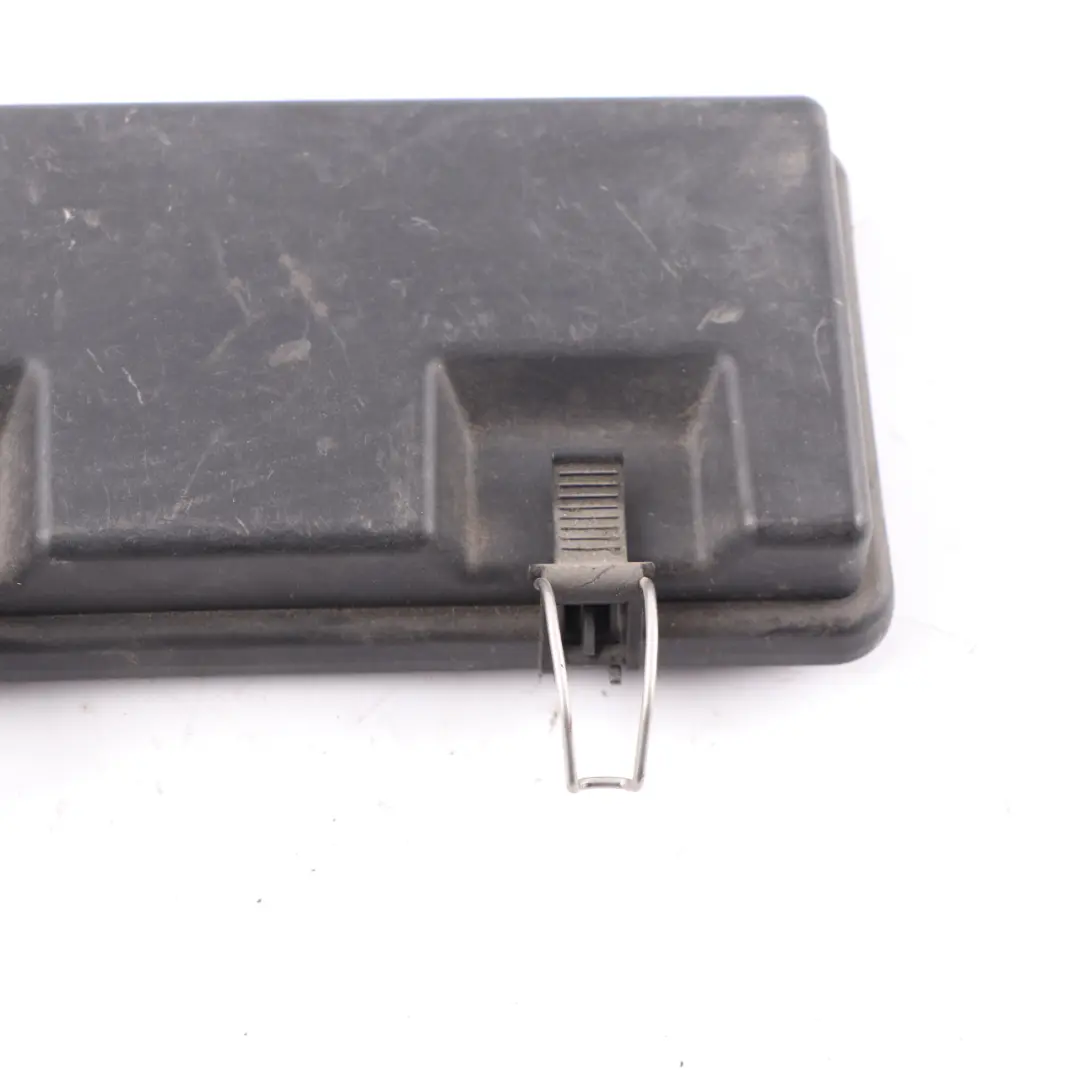 Mercedes W164 Couvercle Boite Fusibles Avant Module Contrôle Capuchon Garniture - SKU A1645400782 - Numéro de pièce A1645400782