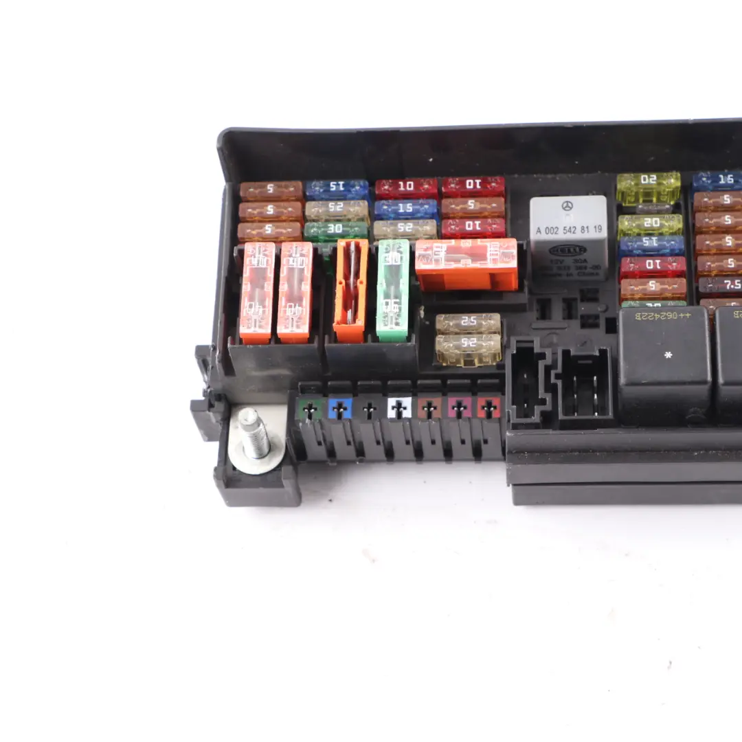 Fusible Relé Módulo Caja Trasera Unidad para Mercedes W164 W251 con número de pieza A1645402372 Mercedes W164 W251 Fusible Relé Módulo Caja Trasera Unidad - SKU A1645402372 - Número de pieza A1645402372