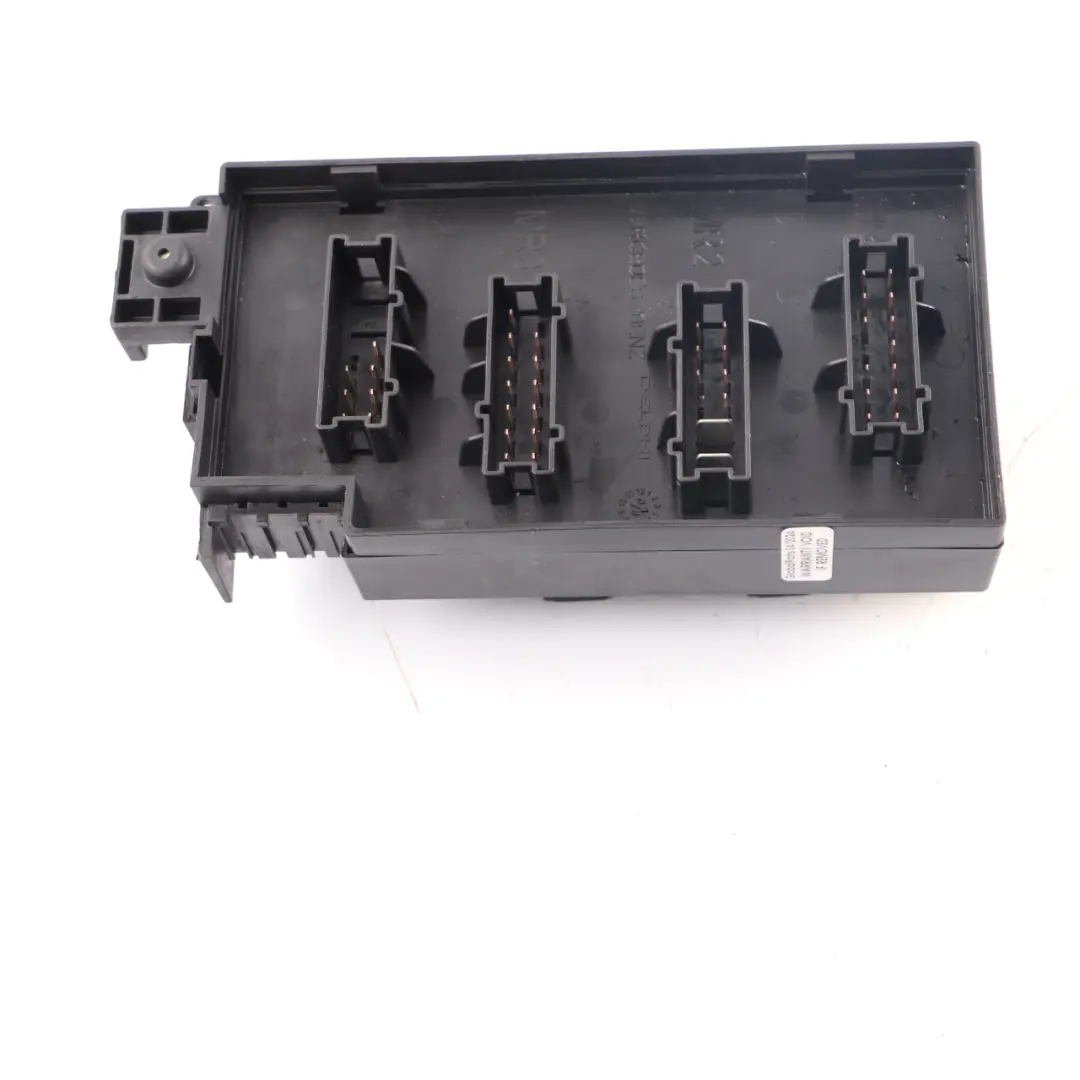 Sicherungs Kasten Halterung für Mercedes W164 mit Teilenummer A1645402972 Mercedes W164 Sicherungs Kasten Halterung - SKU A1645402972 - Teilenummer A1645402972