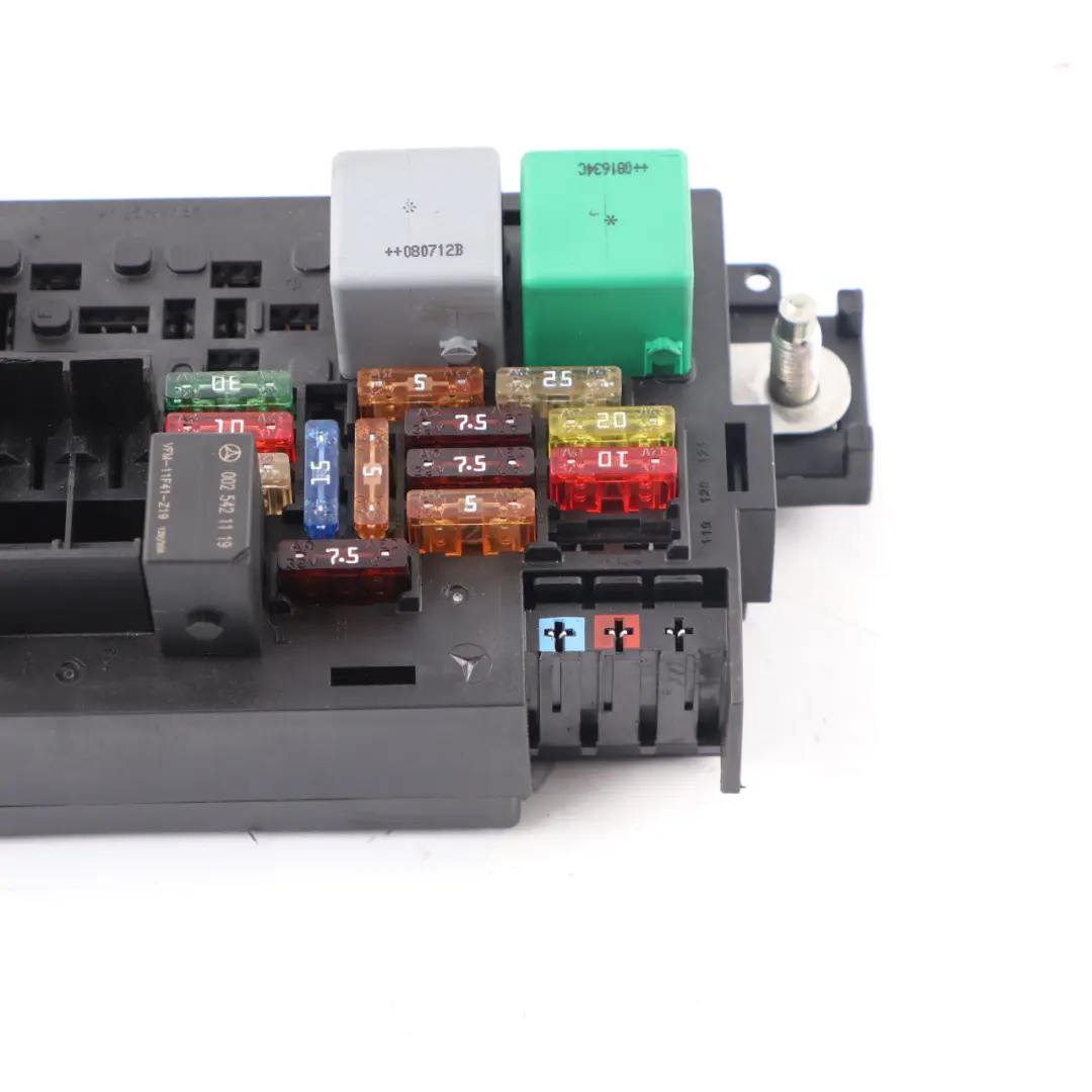 Mercedes W164 Porta Fusibles - SKU A1645402972 - Número de pieza A1645402972