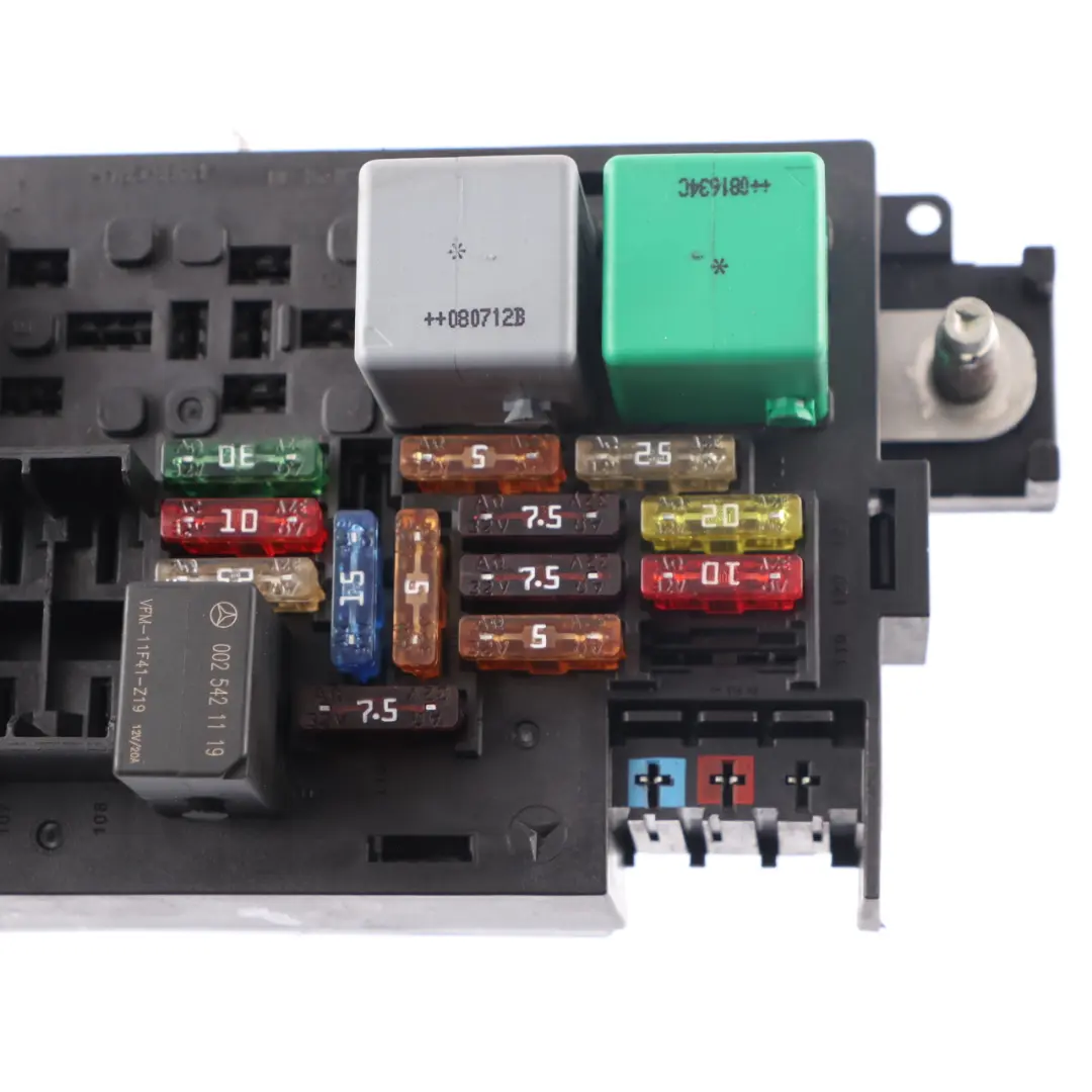 Support De Boîte Fusibles pour Mercedes W164 à propos du numéro de pièce A1645402972 Mercedes W164 Support De Boîte Fusibles - SKU A1645402972 - Numéro de pièce A1645402972