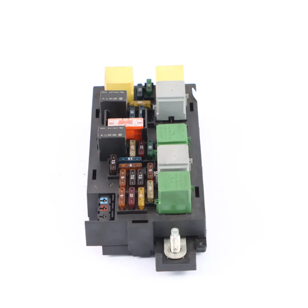 Scatola fusibili Modulo relè Unità controllo per Mercedes ML W164 W251 con numero di parte A1645403572 Mercedes ML W164 W251 Scatola fusibili Modulo relè Unità controllo - SKU A1645403572 - Numero di parte A1645403572