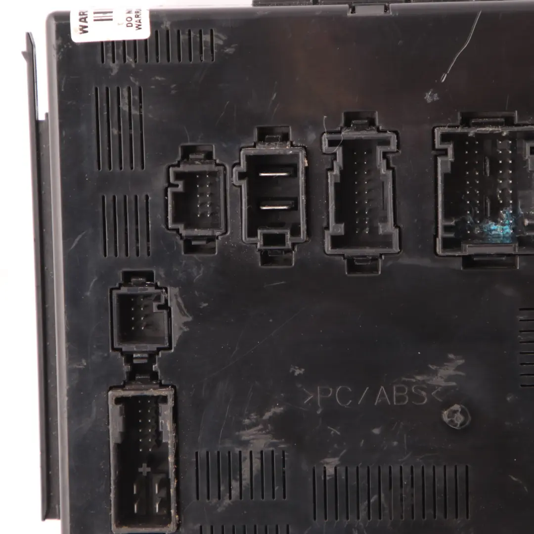 Fuse Box Rear SAM Relay Control Unit Module to Mercedes ML W164 with Part number A1645409062 Mercedes ML W164 Fuse Box Rear SAM Relay Control Unit Module - SKU A1645409062 - Part number A1645409062