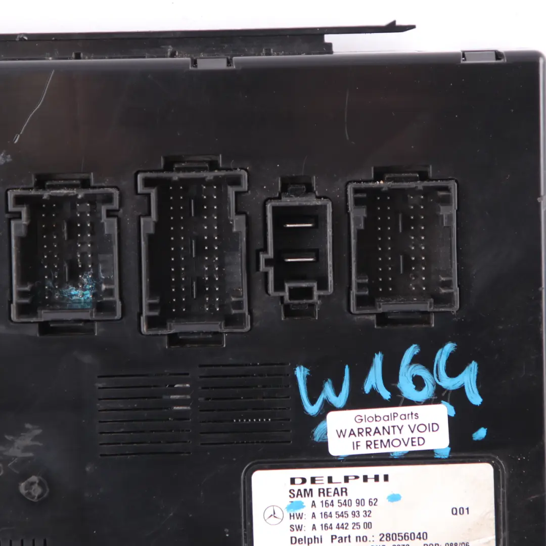 Fuse Box Rear SAM Relay Control Unit Module to Mercedes ML W164 with Part number A1645409062 Mercedes ML W164 Fuse Box Rear SAM Relay Control Unit Module - SKU A1645409062 - Part number A1645409062