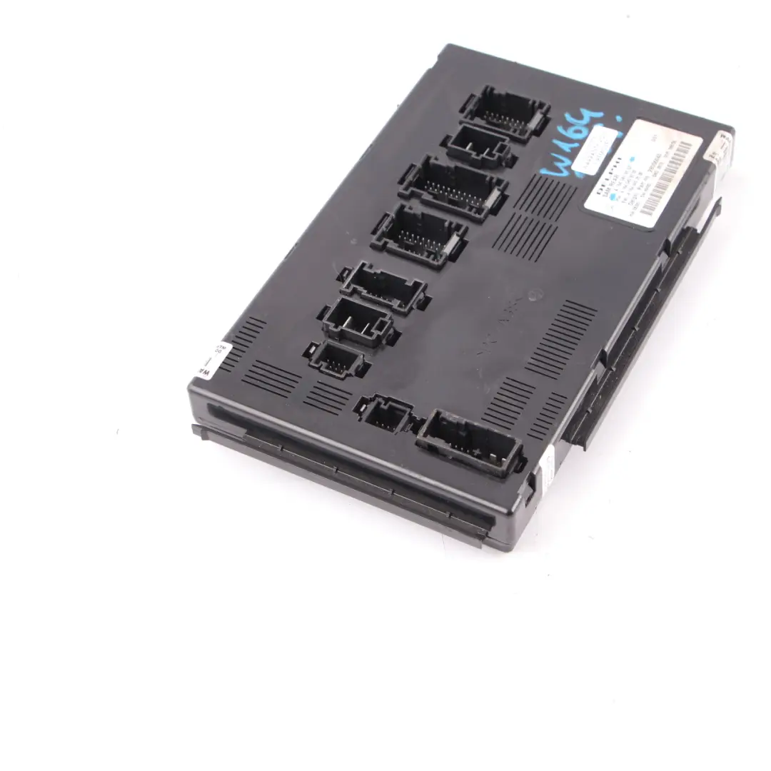 Fuse Box Rear SAM Relay Control Unit Module to Mercedes ML W164 with Part number A1645409062 Mercedes ML W164 Fuse Box Rear SAM Relay Control Unit Module - SKU A1645409062 - Part number A1645409062
