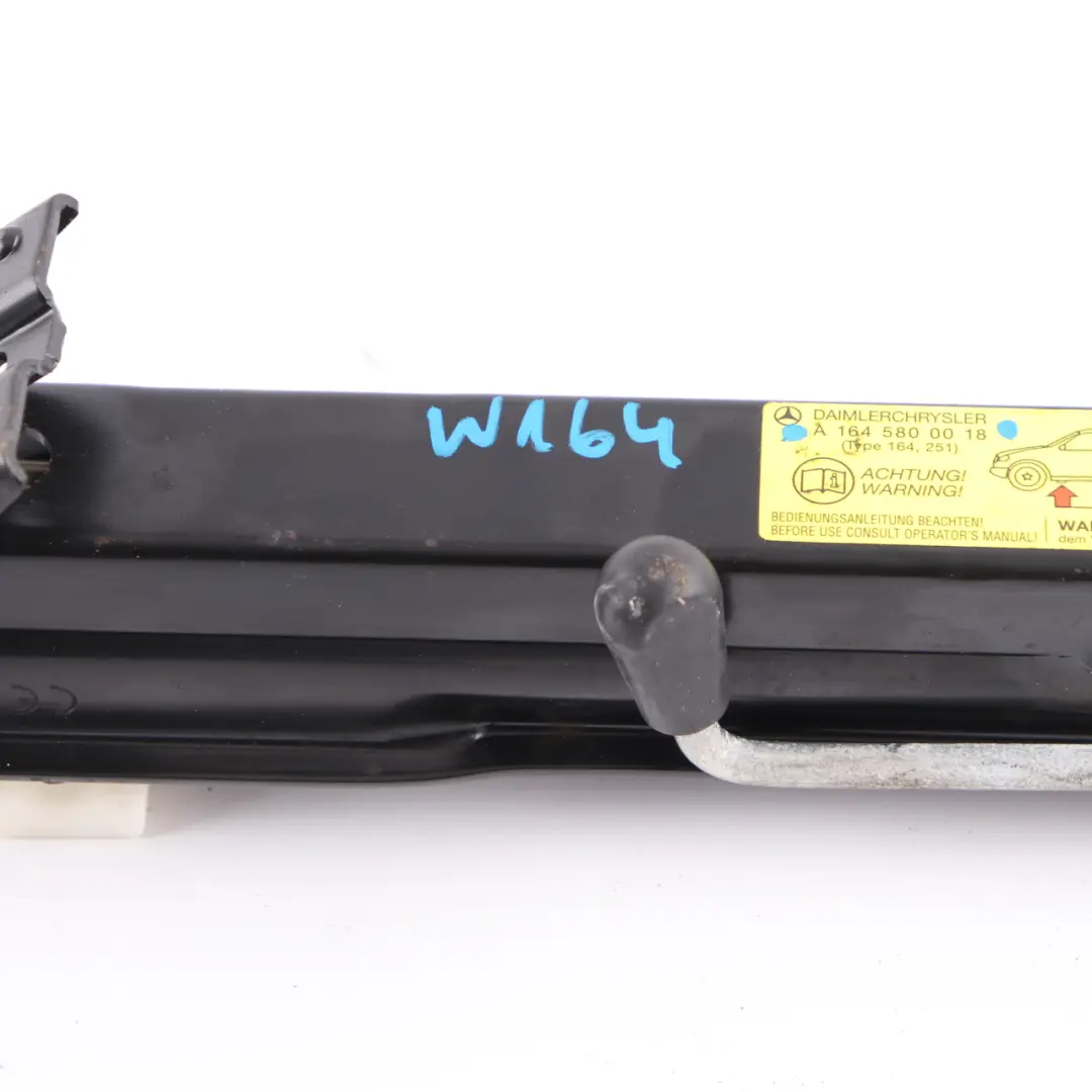 Lifting Jack Mercedes ML W164 GL X164 Car Tool Emergency Lift to with Part number A1645800018 Lifting Jack Mercedes ML W164 GL X164 Car Tool Emergency Lift - SKU A1645800018 - Part number A1645800018