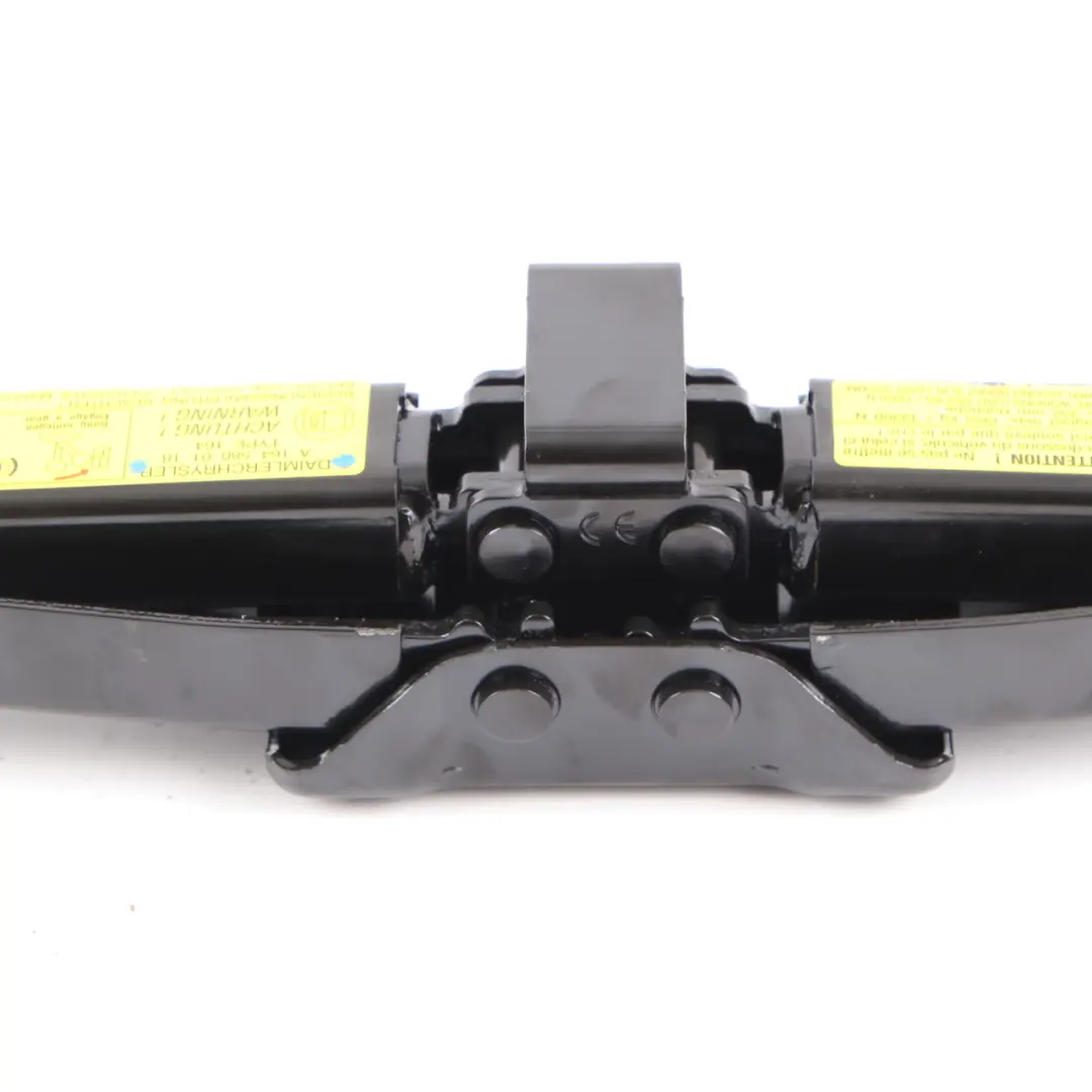 Martinetto di sollevamento per Mercedes ML W164 X164 con numero di parte A1645800118 Mercedes ML W164 X164 Martinetto di sollevamento - SKU A1645800118 - Numero di parte A1645800118