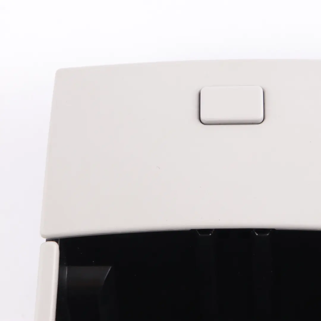 Mercedes ML W164 Console Centrale Cendrier Gris Arrière - SKU A1646800010-1 - Numéro de pièce A1646800010