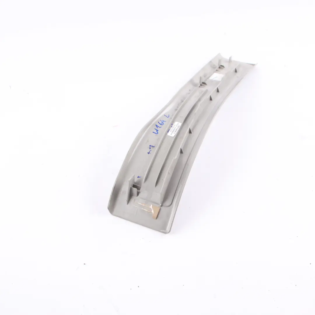 Plaque de seuil arrière gauche Gris pour Mercedes ML W164 à propos du numéro de pièce A1646801135 Mercedes ML W164 Plaque de seuil arrière gauche Gris - SKU A1646801135-1 - Numéro de pièce A1646801135