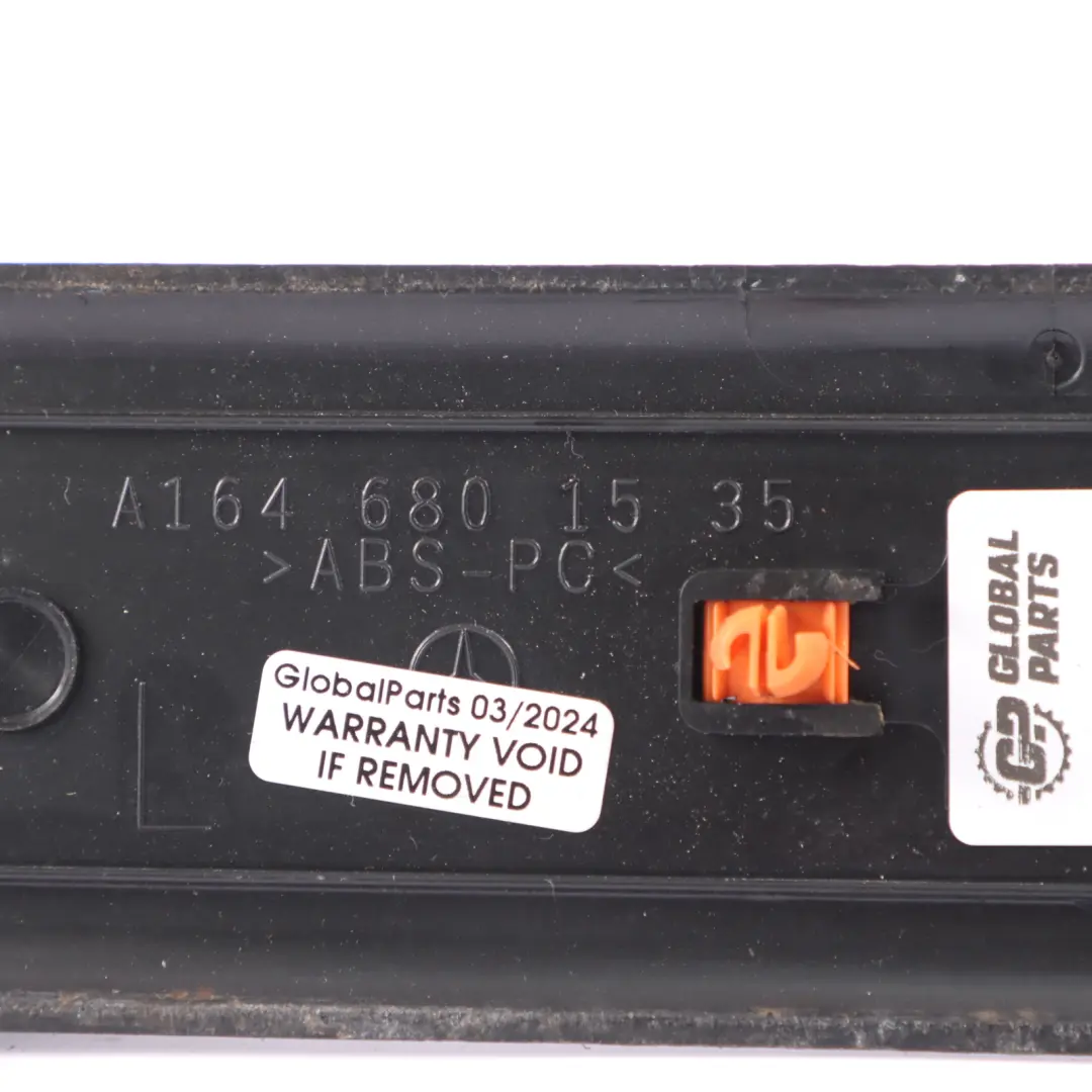 Plaque de seuil arrière gauche pour Mercedes W164 à propos du numéro de pièce A1646801535 Mercedes W164 Plaque de seuil arrière gauche - SKU A1646801535 - Numéro de pièce A1646801535