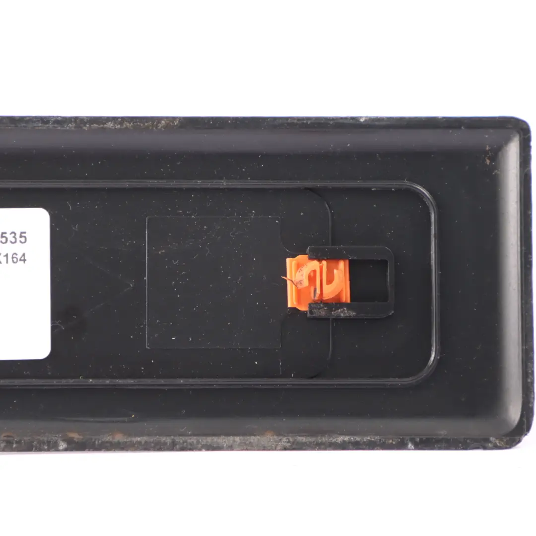 Plaque de seuil arrière gauche pour Mercedes W164 à propos du numéro de pièce A1646801535 Mercedes W164 Plaque de seuil arrière gauche - SKU A1646801535 - Numéro de pièce A1646801535