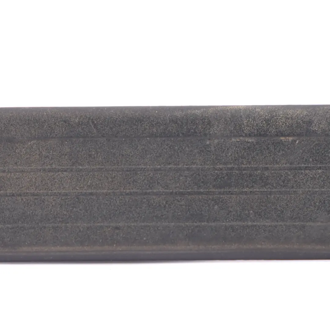 Mercedes W164 Embellecedor umbral puerta exterior trasero izquierdo - SKU A1646801535 - Número de pieza A1646801535