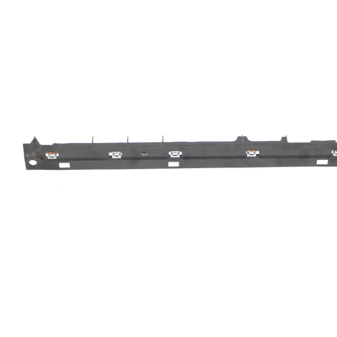 Mercedes X164 Rivestimento interno inferiore anteriore destro - SKU A1646803235 - Numero di parte A1646803235