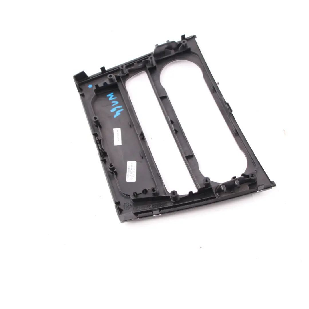 Climatizador Envolvente Salpicadero Embellecedor para Mercedes ML W164 con número de pieza A1646804417 Mercedes ML W164 Climatizador Envolvente Salpicadero Embellecedor - SKU A1646804417 - Número de pieza A1646804417