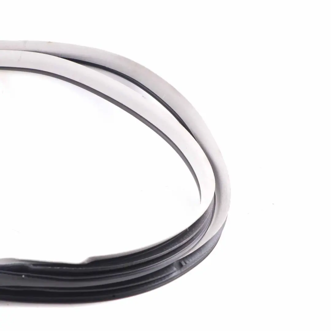 Uszczelka Drzwi Przód Lewy Prawy do Mercedes ML W164 o numerze A1646900198 Mercedes ML W164 Uszczelka Drzwi Przód Lewy Prawy - SKU A1646900198 - Numer Części A1646900198