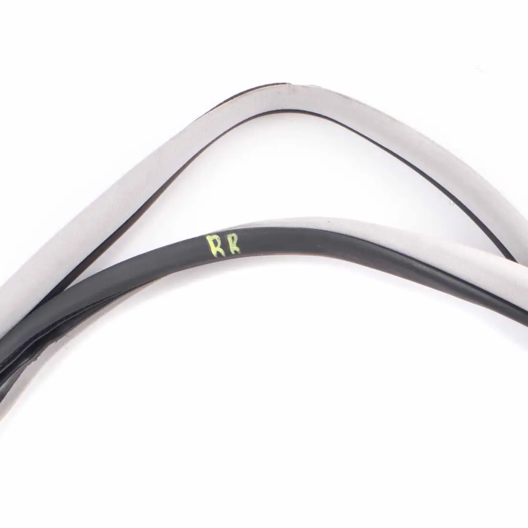 Mercedes S204 Guarnizione Porta Posteriore Sinistra Destra A2046970351 - SKU A1646900398 - Numero di parte A1646900398