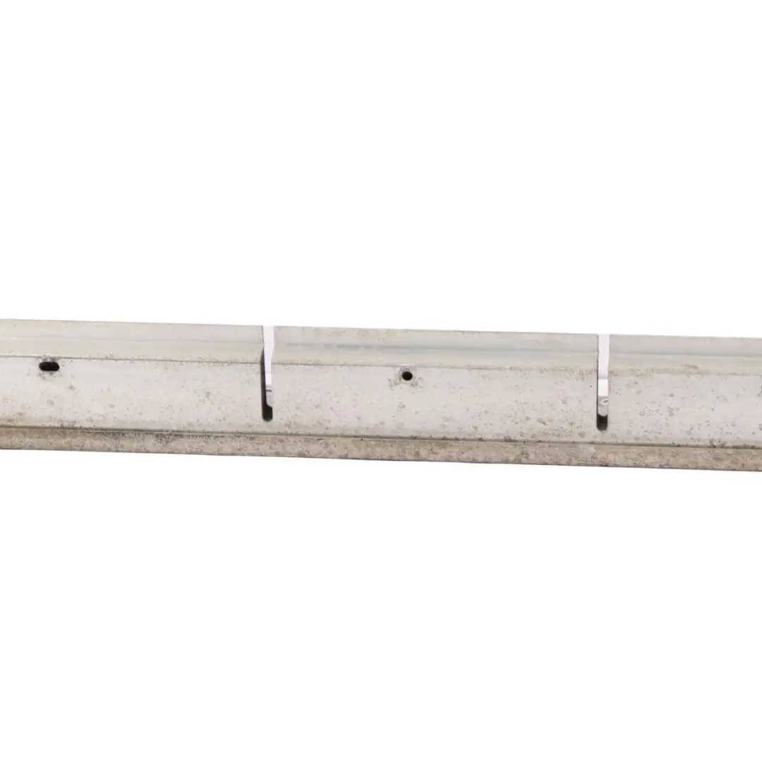 Piastra Supporto Ingresso Porta Sinistra per Mercedes W164 con numero di parte A1646900510 Mercedes W164 Piastra Supporto Ingresso Porta Sinistra - SKU A1646900510 - Numero di parte A1646900510
