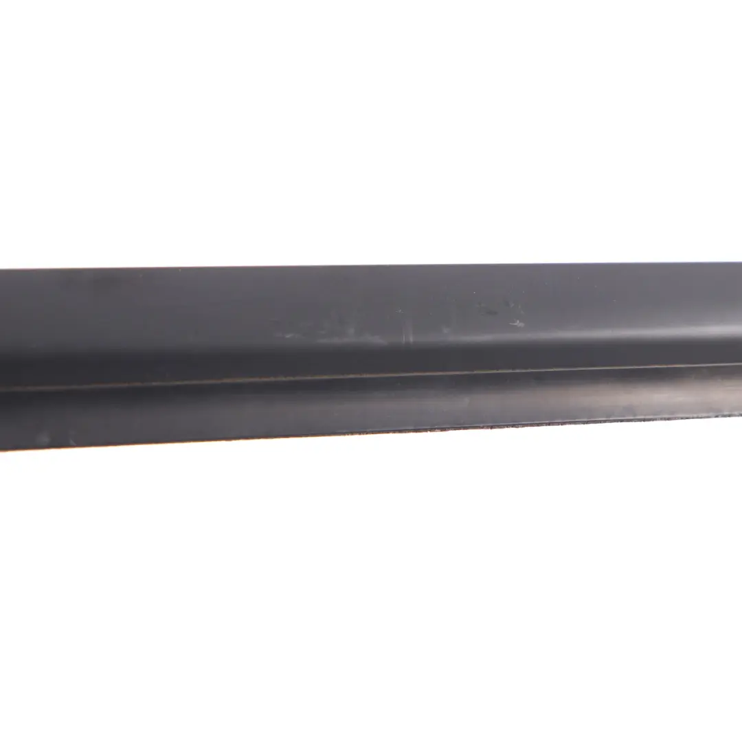 Mercedes ML W164 Finestrino Striscia Porta Modanatura Anteriore - SKU A1646901980 - Numero di parte A1646901980