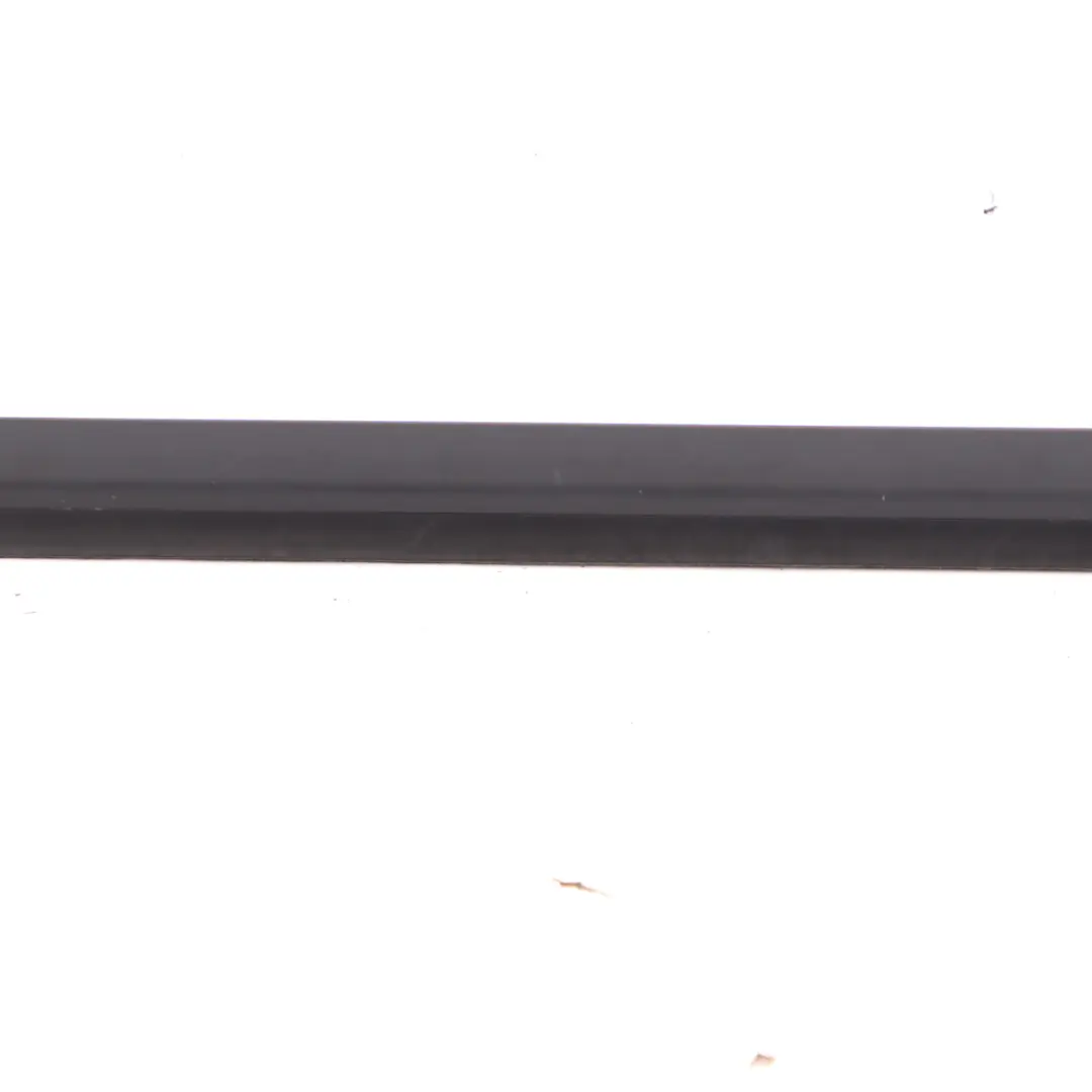 Mercedes ML W164 Bandeau de Fenêtre Porte Moulure Avant Droite - SKU A1646902080 - Numéro de pièce A1646902080