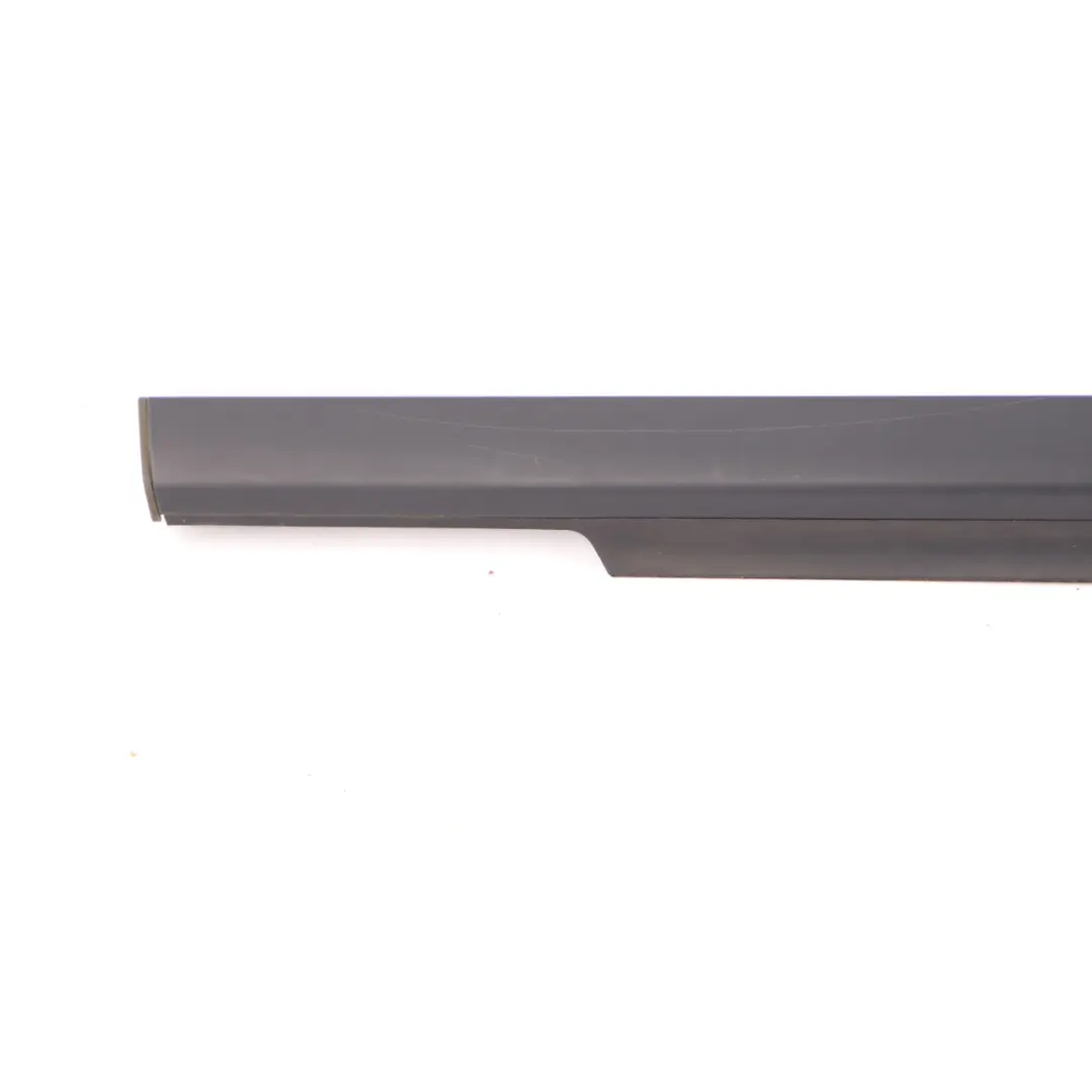 Striscia Finestra Mercedes ML W164 Modanatura Posteriore Destra per con numero di parte A1646902280 Striscia Finestra Mercedes ML W164 Modanatura Posteriore Destra - SKU A1646902280 - Numero di parte A1646902280