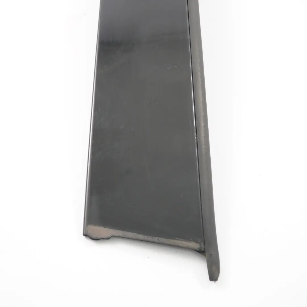 Coprire B Pilastro Striscia posteriore destra per Mercedes W164 con numero di parte A1646903887 Mercedes W164 Coprire B Pilastro Striscia posteriore destra - SKU A1646903887 - Numero di parte A1646903887