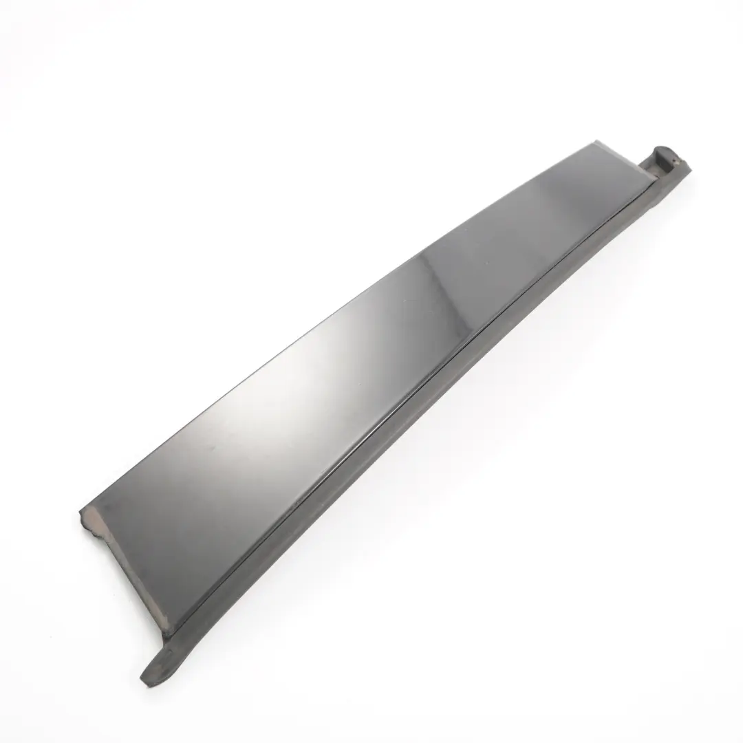 Embellecedor puerta Tapa de pilar B trasera derecha para Mercedes W164 con número de pieza A1646903887 Mercedes W164 Embellecedor puerta Tapa de pilar B trasera derecha - SKU A1646903887 - Número de pieza A1646903887