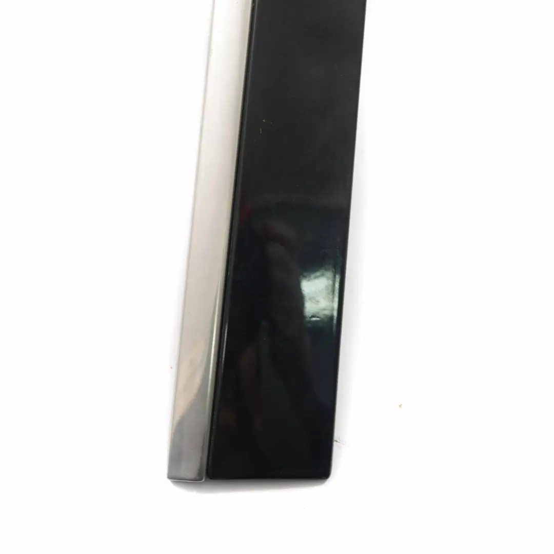 Modanatura porta anteriore destra Striscia Nero Ossidiana per Mercedes ML W164 con numero di parte A1646905262 Mercedes ML W164 Modanatura porta anteriore destra Striscia Nero Ossidiana - SKU A1646905262-OB - Numero di parte A1646905262