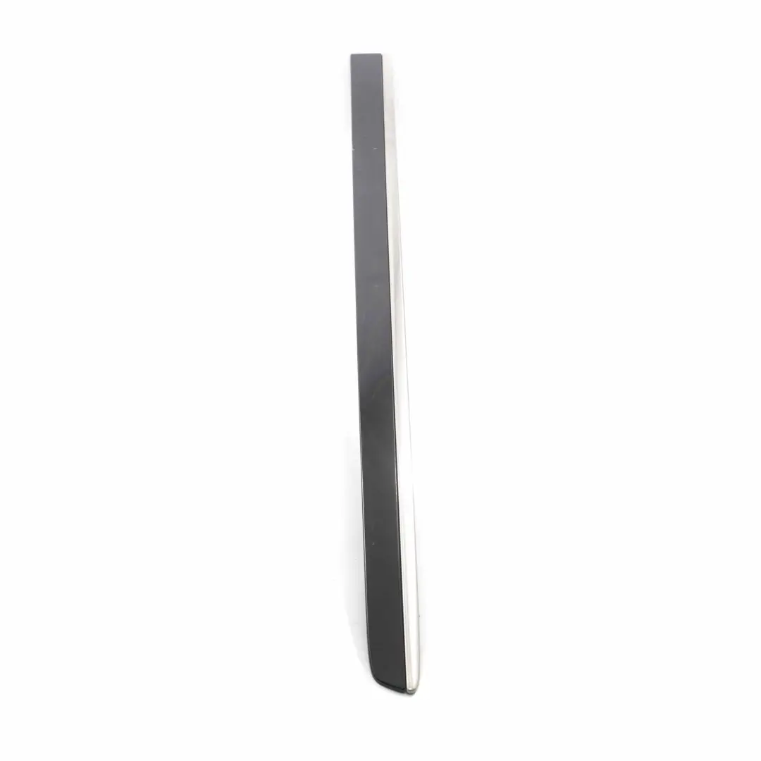 Modanatura porta anteriore destra Striscia Nero Ossidiana per Mercedes ML W164 con numero di parte A1646905262 Mercedes ML W164 Modanatura porta anteriore destra Striscia Nero Ossidiana - SKU A1646905262-OB - Numero di parte A1646905262