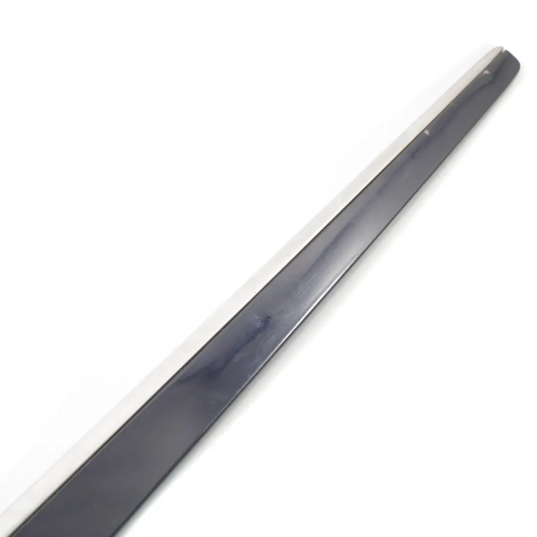 Moldura de puerta delantera derecha Strip Tanzanite Blue - 359 para Mercedes ML W164 con número de pieza A1646905262 Mercedes ML W164 Moldura de puerta delantera derecha Strip Tanzanite Blue - 359 - SKU A1646905262-TB1 - Número de pieza A1646905262