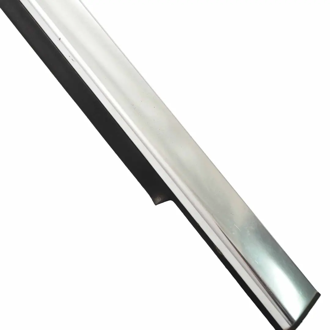Listón ventana Moldura puerta delantera derecha Cromo para Mercedes W164 con número de pieza A1646907480 Mercedes W164 Listón ventana Moldura puerta delantera derecha Cromo - SKU A1646907480 - Número de pieza A1646907480