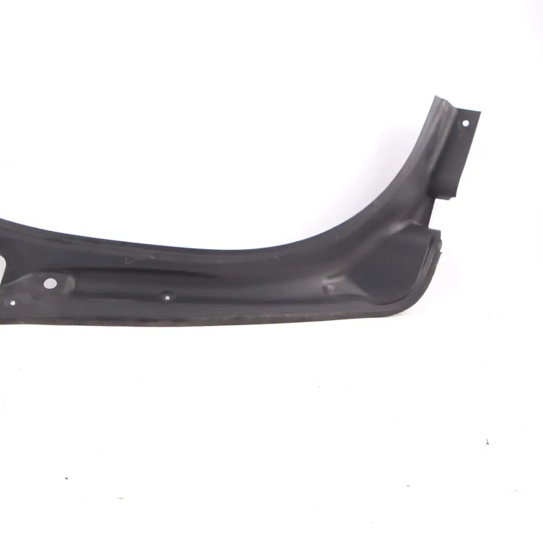 Pilar Cubierta Montaje Trasero Derecho Panelling para Mercedes W164 con número de pieza A1646930233 Mercedes W164 Pilar Cubierta Montaje Trasero Derecho Panelling - SKU A1646930233 - Número de pieza A1646930233