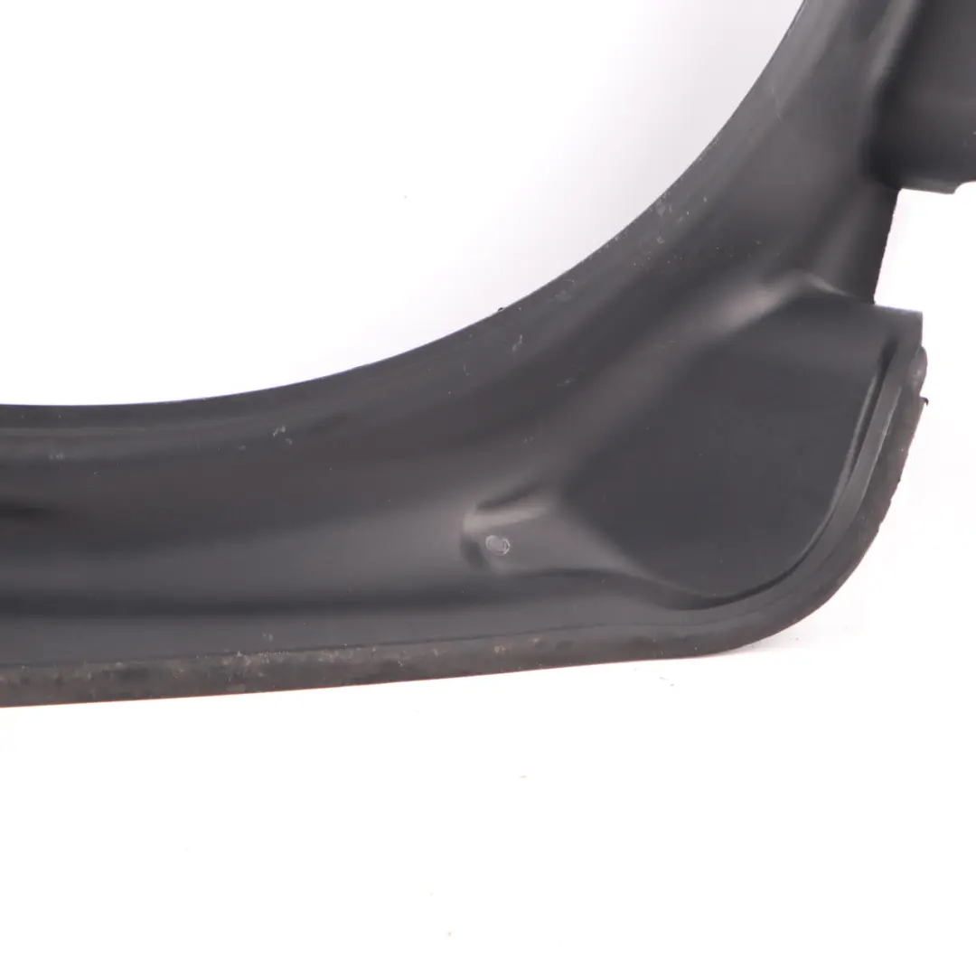 Mercedes W164 Pilar Cubierta Montaje Trasero Derecho Panelling - SKU A1646930233 - Número de pieza A1646930233