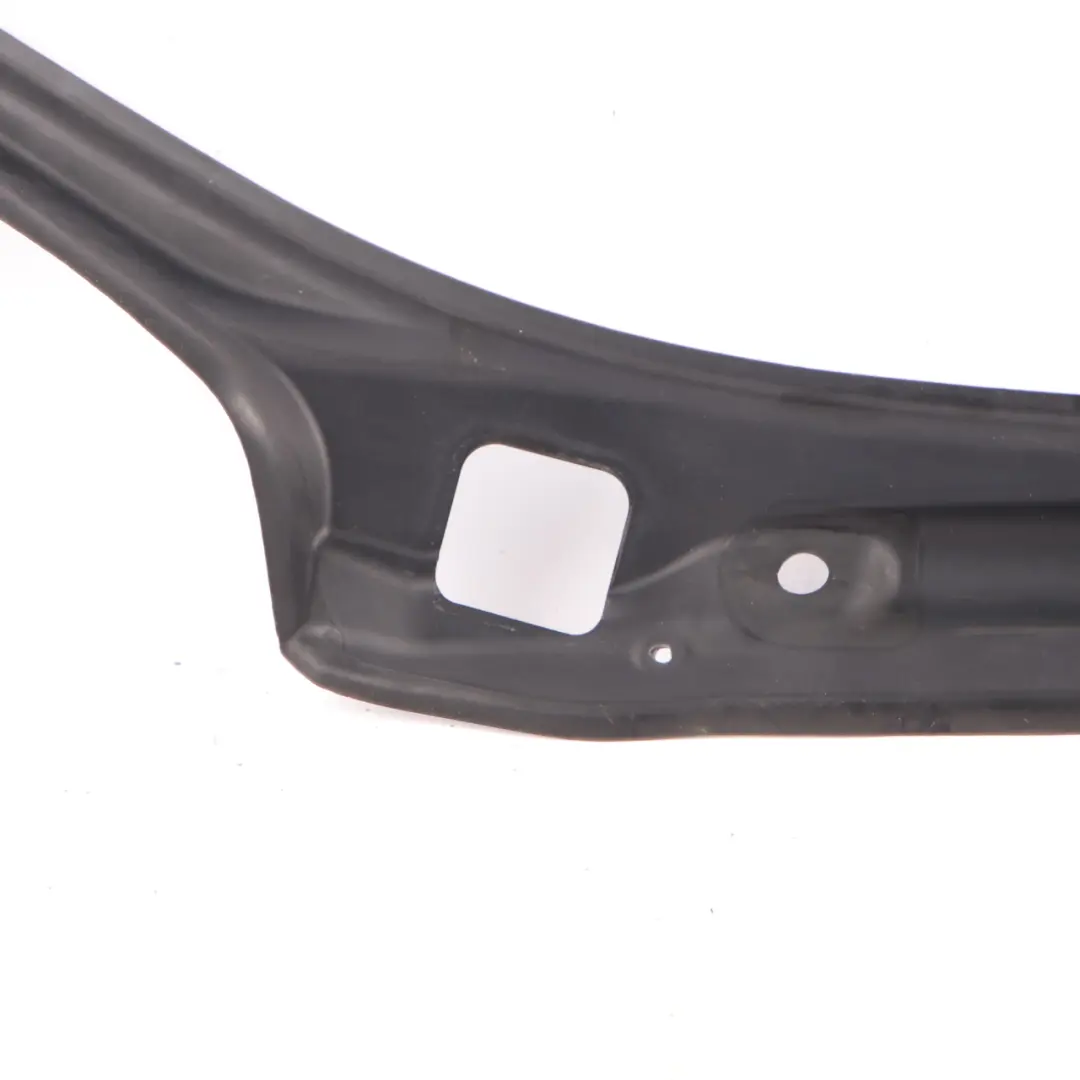 Mercedes W164 Pilar Cubierta Montaje Trasero Derecho Panelling - SKU A1646930233 - Número de pieza A1646930233