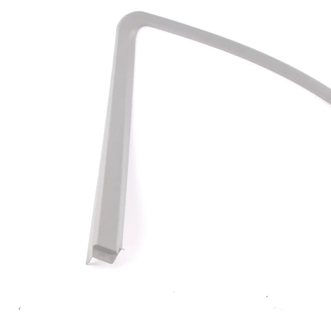 Coperchio telaio finestrino grigio anteriore sinistro per Mercedes W164 con numero di parte A1647200570 Mercedes W164 Coperchio telaio finestrino grigio anteriore sinistro - SKU A1647200570-1 - Numero di parte A1647200570